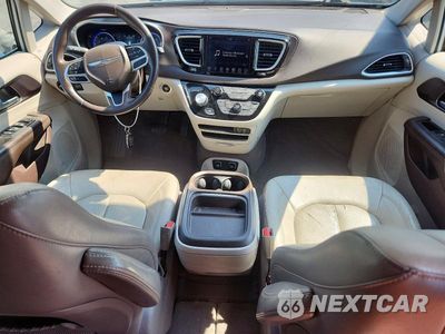 Zdjęcie 8 z 13 samochodu: 2018 CHRYSLER PACIFICA TOURING L VIN:2C4RC1BG8JR103852 - miniatura