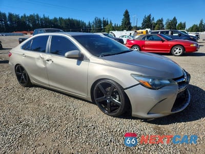 Czwarte zdjęcie samochodu z boku: 2017 TOYOTA CAMRY SE VIN:4T1BF1FK9HU271094 - miniatura