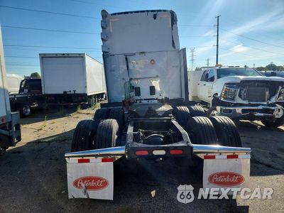 Zdjęcie 6 z 13 samochodu: 2021 PETERBILT 579 SEMI TRUCK VIN:1XPBDP9X2MD747876 - miniatura