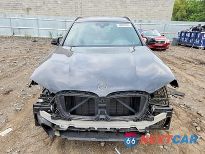 Piąte zdjęcie samochodu w środku: 2022 BMW X3 M40I VIN:5UX83DP04N9K67327 - miniatura