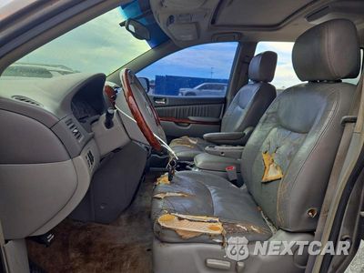 Zdjęcie 7 z 14 samochodu: 2004 TOYOTA SIENNA XLE LIMITED 7 PASSENGER VIN:5TDZA22C54S110357 - miniatura