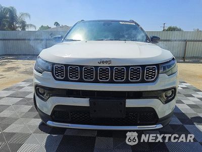 Piąte zdjęcie samochodu w środku: 2025 JEEP COMPASS LIMITED VIN:3C4NJDCN3ST510818 - miniatura