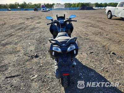 Czwarte zdjęcie samochodu z boku: 2015 BMW C650 GT VIN:WB1013402FZ663807 - miniatura