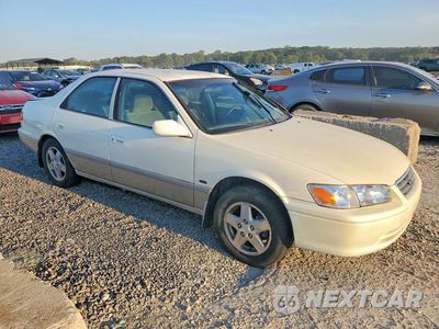 Czwarte zdjęcie samochodu z boku: 2001 TOYOTA CAMRY LE VIN:JT2BG22K810574113 - miniatura