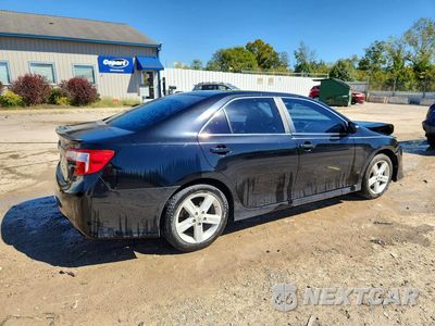 Trzecie zdjęcie samochodu z tyłu: 2013 TOYOTA CAMRY SE VIN:4T1BF1FK5DU292373 - miniatura
