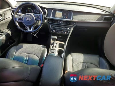 Zdjęcie 8 z 12 samochodu: 2017 KIA OPTIMA PLUG-IN HYBRID EX VIN:KNAGV4LD3H5011723 - miniatura