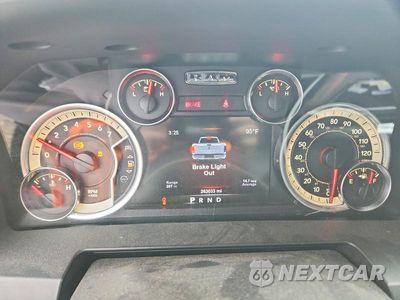 Zdjęcie 9 z 12 samochodu: 2017 RAM 1500 LARAMIE VIN:1C6RR7NT4HS803314 - miniatura