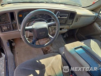 Zdjęcie 8 z 12 samochodu: 2000 GMC NEW SIERRA C1500 VIN:1GTEC19V9YZ322788 - miniatura