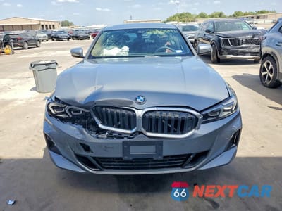 Piąte zdjęcie samochodu w środku: 2026 BMW 3 SERIES 330XI VIN:WBA23LA05TFW55429 - miniatura