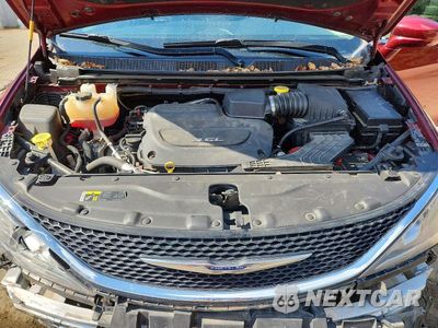 Zdjęcie 12 z 13 samochodu: 2017 CHRYSLER PACIFICA TOURING L VIN:2C4RC1BG4HR552231 - miniatura