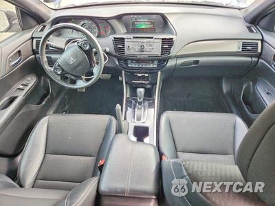Zdjęcie 8 z 12 samochodu: 2016 HONDA ACCORD SPORT VIN:1HGCR2F58GA114514 - miniatura