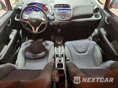 Zdjęcie 8 z 12 samochodu: 2013 HONDA FIT SPORT VIN:JHMGE8H58DC072176 - miniatura