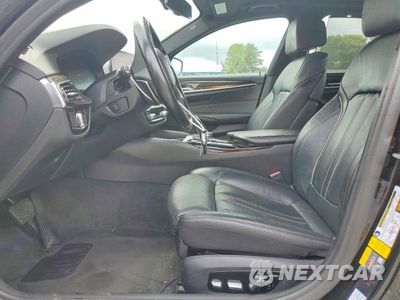 Zdjęcie 7 z 12 samochodu: 2019 BMW 530E VIN:WBAJA9C54KB254148 - miniatura