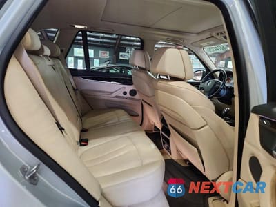Zdjęcie 11 z 13 samochodu: 2014 BMW X5 XDRIVE50I VIN:5UXKR6C56E0J72113 - miniatura
