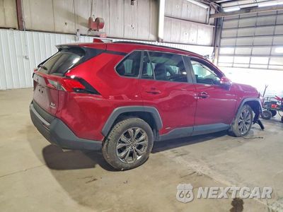 Trzecie zdjęcie samochodu z tyłu: 2024 TOYOTA RAV4 XLE PREMIUM VIN:4T3B6RFV7RU173957 - miniatura