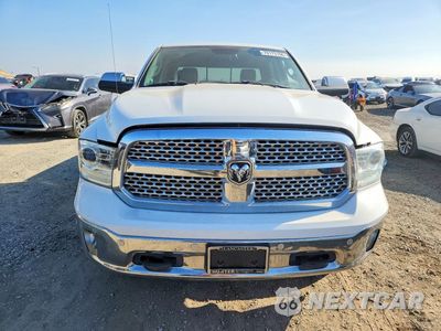 Piąte zdjęcie samochodu w środku: 2016 RAM 1500 LARAMIE VIN:1C6RR6NMXGS362094 - miniatura