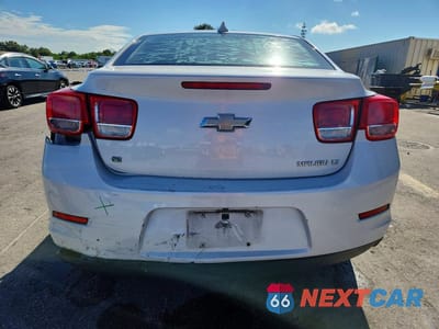 Zdjęcie 6 z 12 samochodu: 2015 CHEVROLET MALIBU 1LT VIN:1G11C5SL4FF343263 - miniatura