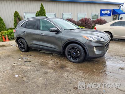 Czwarte zdjęcie samochodu z boku: 2020 FORD ESCAPE SE VIN:1FMCU0G67LUA98285 - miniatura