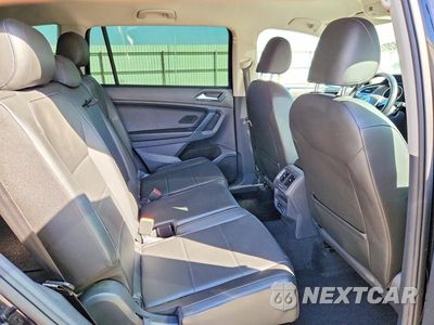 Zdjęcie 11 z 13 samochodu: 2018 VOLKSWAGEN TIGUAN SE VIN:3VV3B7AX0JM013648 - miniatura