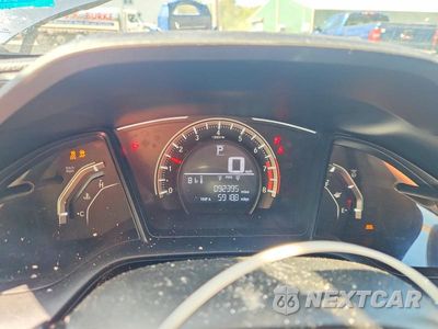 Zdjęcie 9 z 12 samochodu: 2018 HONDA CIVIC LX VIN:19XFC2F52JE005791 - miniatura
