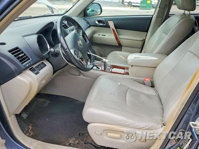 Zdjęcie 7 z 13 samochodu: 2013 TOYOTA HIGHLANDER LIMITED VIN:5TDDK3EH3DS248483 - miniatura