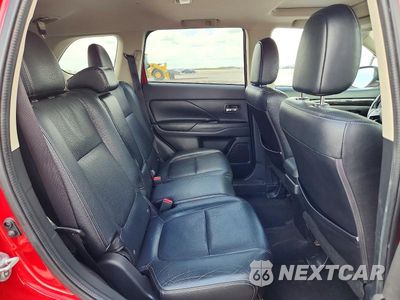 Zdjęcie 11 z 13 samochodu: 2016 MITSUBISHI OUTLANDER SE VIN:JA4AD3A35GZ054364 - miniatura