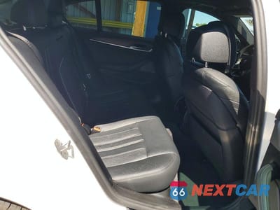 Zdjęcie 10 z 12 samochodu: 2020 BMW M550XI VIN:WBAJS7C02LBN96544 - miniatura