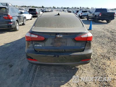 Zdjęcie 6 z 12 samochodu: 2014 KIA FORTE LX VIN:KNAFX4A66E5101499 - miniatura