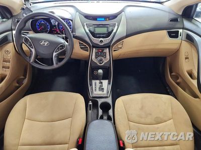 Zdjęcie 8 z 13 samochodu: 2013 HYUNDAI ELANTRA GLS VIN:KMHDH4AE3DU659745 - miniatura