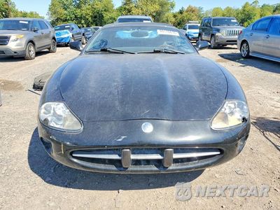 Piąte zdjęcie samochodu w środku: 1999 JAGUAR XK8 VIN:SAJGX204XXC041884 - miniatura