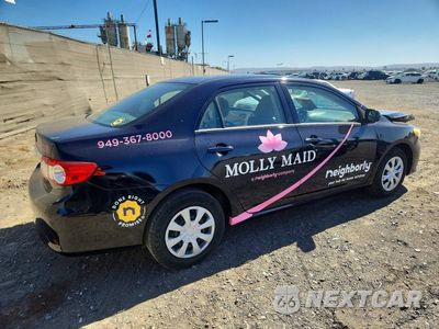 Trzecie zdjęcie samochodu z tyłu: 2013 TOYOTA COROLLA L VIN:5YFBU4EE6DP211000 - miniatura