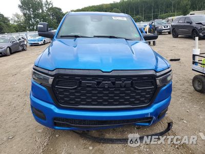 Piąte zdjęcie samochodu w środku: 2025 RAM 1500 BIG HORN/LONE STAR VIN:1C6RRFFG9SN760915 - miniatura