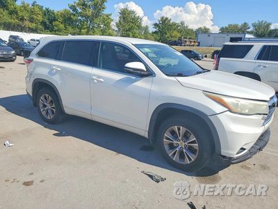Czwarte zdjęcie samochodu z boku: 2015 TOYOTA HIGHLANDER LE PLUS VIN:5TDBKRFH9FS075953 - miniatura