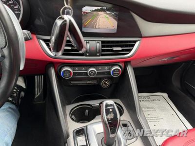 Zdjęcie 12 z 14 samochodu: 2020 ALFA ROMEO GIULIA TI VIN:ZARFANBN5L7639022 - miniatura
