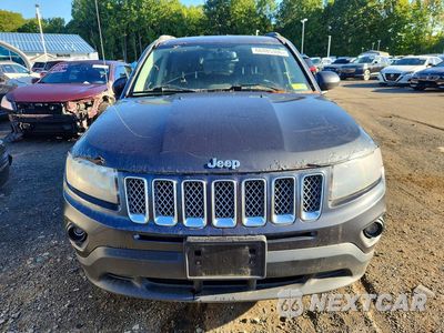 Piąte zdjęcie samochodu w środku: 2016 JEEP COMPASS LATITUDE VIN:1C4NJDEB9GD572496 - miniatura