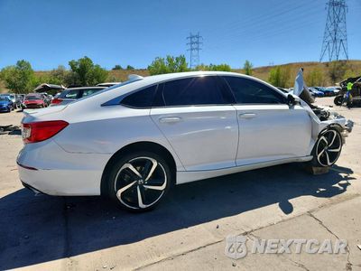Trzecie zdjęcie samochodu z tyłu: 2018 HONDA ACCORD SPORT VIN:1HGCV1F35JA112120 - miniatura