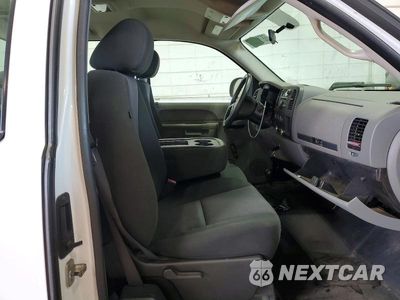 Zdjęcie 10 z 12 samochodu: 2010 CHEVROLET SILVERADO K1500 VIN:1GCSKPE35AZ232542 - miniatura