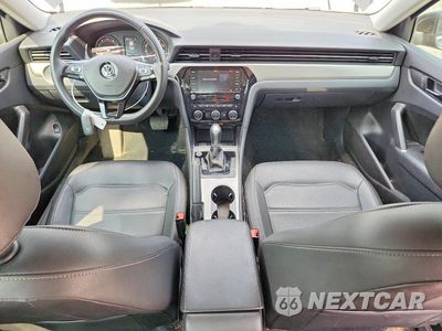 Zdjęcie 8 z 12 samochodu: 2021 VOLKSWAGEN PASSAT SE VIN:1VWSA7A30MC005787 - miniatura