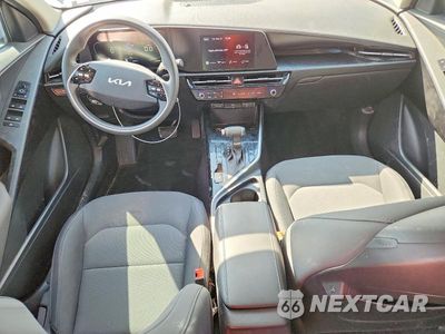 Zdjęcie 8 z 13 samochodu: 2024 KIA NIRO LX VIN:KNDCP3LE4R5128937 - miniatura