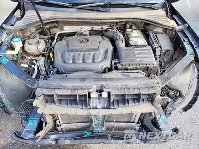 Zdjęcie 11 z 12 samochodu: 2018 VOLKSWAGEN TIGUAN SE VIN:3VV3B7AX5JM175839 - miniatura