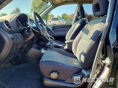 Zdjęcie 7 z 12 samochodu: 2005 TOYOTA RAV4 BASE VIN:JTEHD20VX56041802 - miniatura