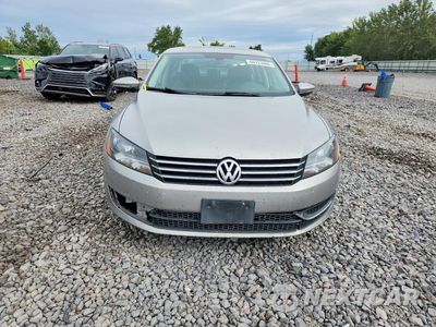 Piąte zdjęcie samochodu w środku: 2012 VOLKSWAGEN PASSAT SE VIN:1VWBP7A32CC025715 - miniatura