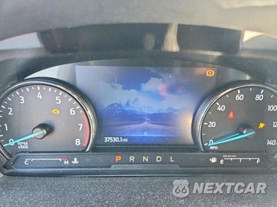 Zdjęcie 9 z 12 samochodu: 2023 FORD EXPLORER XLT VIN:1FMSK8DH2PGB17559 - miniatura