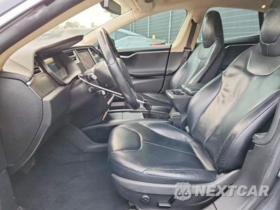 Zdjęcie 7 z 12 samochodu: 2015 TESLA MODEL S 85D VIN:5YJSA1H25FFP78998 - miniatura