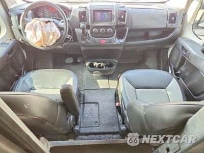 Zdjęcie 8 z 13 samochodu: 2018 RAM PROMASTER 2500 DELIVERY VAN VIN:3C6TRVDG1JE144311 - miniatura
