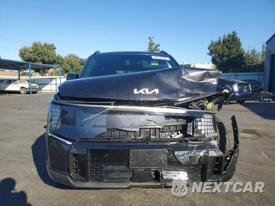 Piąte zdjęcie samochodu w środku: 2024 KIA EV9 GT LINE VIN:KNDAEFS50R6044303 - miniatura