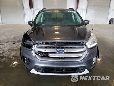 Piąte zdjęcie samochodu w środku: 2017 FORD ESCAPE SE VIN:1FMCU9GD1HUC23761 - miniatura