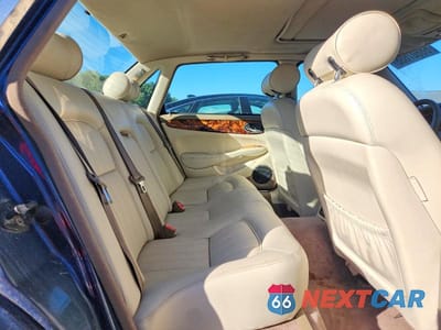 Zdjęcie 10 z 12 samochodu: 1998 JAGUAR XJ8 VIN:SAJHX1240WC813934 - miniatura