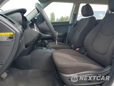 Zdjęcie 7 z 14 samochodu: 2012 KIA SOUL BASE VIN:KNDJT2A58C7356869 - miniatura