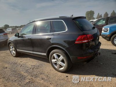 Drugie zdjęcie samochodu z przodu: 2014 VOLKSWAGEN TOUAREG V6 VIN:WVGEF9BPXED010940 - miniatura
